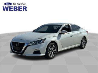 Used 2021 Nissan Altima 2.5 SV w/ SV Premium Package image 1