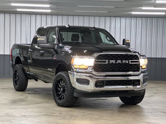 Used 2024 RAM 3500 Big Horn w/ Safety Group image 1