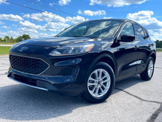 Used 2021 Ford Escape SE image 1