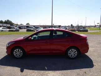 Used 2021 Hyundai Accent SE image 1