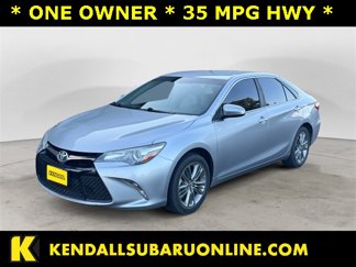 Used 2016 Toyota Camry SE image 1