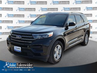 Used 2024 Ford Explorer XLT image 1