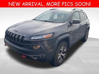 Used 2016 Jeep Cherokee Trailhawk w/ Comfort/Convenience Group image 1