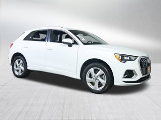 Used 2020 Audi Q3 2.0T Premium image 1