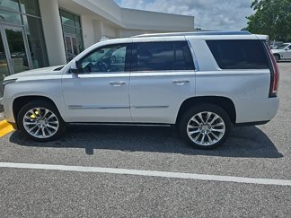 Used 2019 Cadillac Escalade Premium Luxury image 1