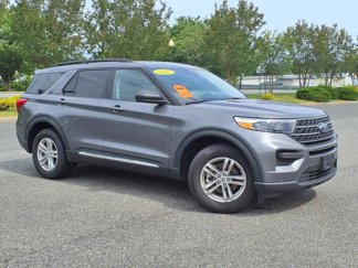 Used 2022 Ford Explorer XLT image 1