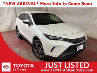 Certified 2022 Toyota Venza LE image 1