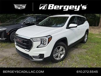 Used 2023 GMC Terrain SLE w/ Driver Convenience Package image 1