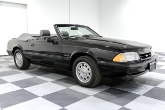 Used 1989 Ford Mustang LX image 1