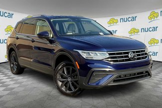 Used 2022 Volkswagen Tiguan SE w/ Panoramic Sunroof Package image 1