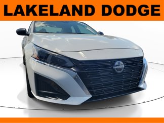 Used 2024 Nissan Altima 2.5 S image 1