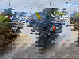 Used 2018 Jeep Renegade Trailhawk image 1