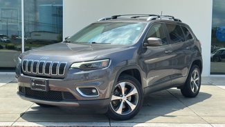 Used 2019 Jeep Cherokee Limited image 1