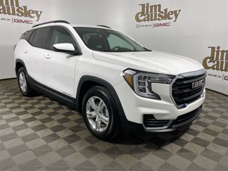 Used 2022 GMC Terrain SLE w/ Driver Convenience Package image 1