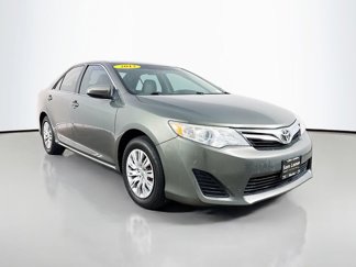 Used 2012 Toyota Camry SE image 1