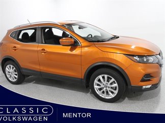 Used 2022 Nissan Rogue Sport SV image 1