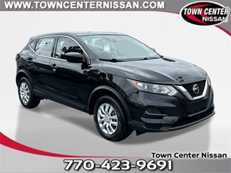 Used 2020 Nissan Rogue Sport S image 1