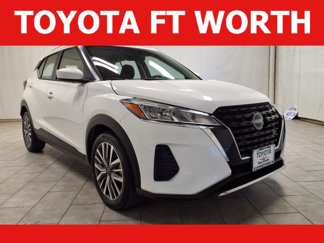 Used 2024 Nissan Kicks SV image 1