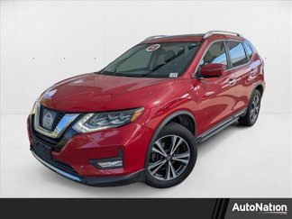 Used 2017 Nissan Rogue SL image 1
