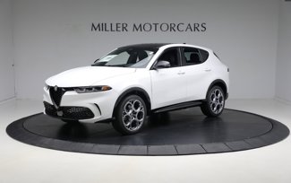 New 2025 Alfa Romeo Tonale w/ Premium Package image 1
