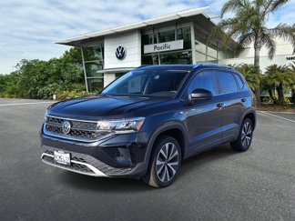 Used 2022 Volkswagen Taos SE image 1