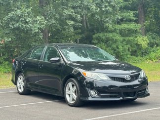 Used 2012 Toyota Camry SE image 1