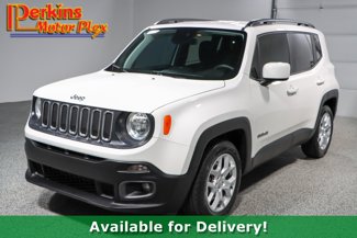 Used 2018 Jeep Renegade Latitude image 1