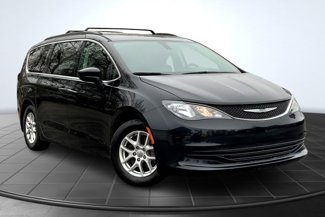 Used 2020 Chrysler Voyager Lxi image 1
