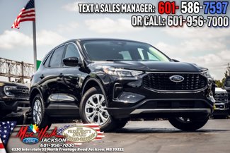 Certified 2024 Ford Escape Active w/ Cold Weather Package image 1