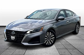 Used 2023 Nissan Altima 2.5 SV image 1