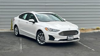 Certified 2020 Ford Fusion SE image 1