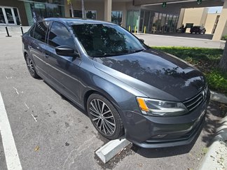 Used 2015 Volkswagen Jetta Sport image 1