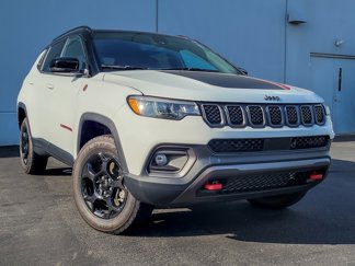 Used 2024 Jeep Compass Trailhawk w/ Trailer Tow Group image 1