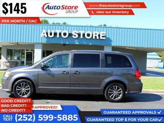 Used 2017 Dodge Grand Caravan SXT image 1