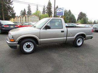 Used 2003 Chevrolet S10 Pickup 2WD Regular Cab image 1