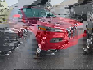Used 2017 Jeep Cherokee Limited image 1