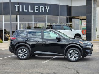 Used 2023 Nissan Rogue SV image 1