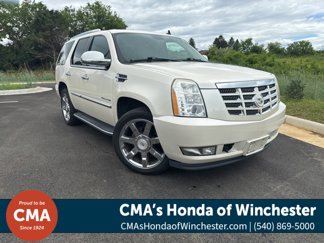 Used 2010 Cadillac Escalade Luxury image 1