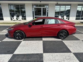 Used 2022 Hyundai Elantra SEL w/ Convenience Package image 1