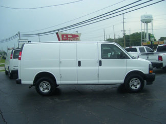 Used 2021 Chevrolet Express 2500 w/ Driver Convenience Package image 1