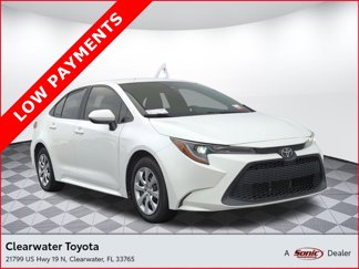 Certified 2021 Toyota Corolla LE image 1