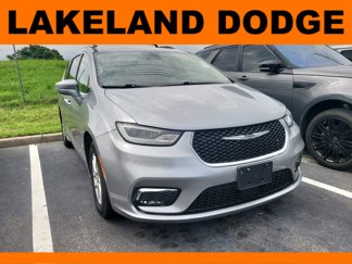 Used 2021 Chrysler Pacifica Touring-L image 1