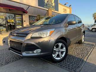 Used 2014 Ford Escape SE image 1