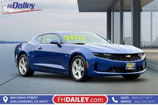 Used 2023 Chevrolet Camaro LT image 1