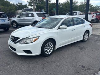Used 2018 Nissan Altima 2.5 S w/ S Convenience Package image 1