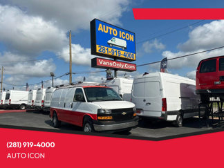 Used 2018 Chevrolet Express 3500 w/ Driver Convenience Package image 1