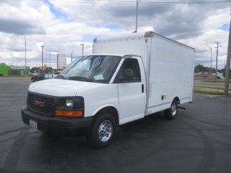 Used 2011 GMC Savana 3500 image 1