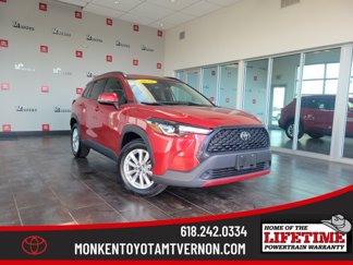 Used 2022 Toyota Corolla Cross LE image 1