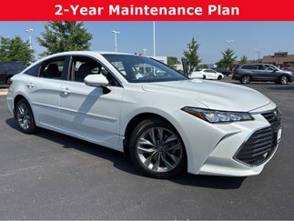 Used 2019 Toyota Avalon XLE image 1