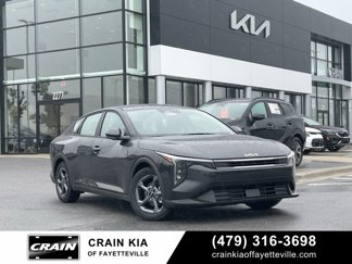 New 2025 Kia K4 LXS image 1